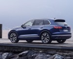 2019 Volkswagen Touareg Elegance Rear Three-Quarter Wallpapers 150x120 (49)