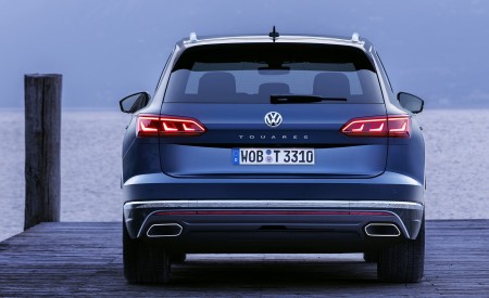 2019 Volkswagen Touareg Elegance Rear Wallpapers 450x275 (50)