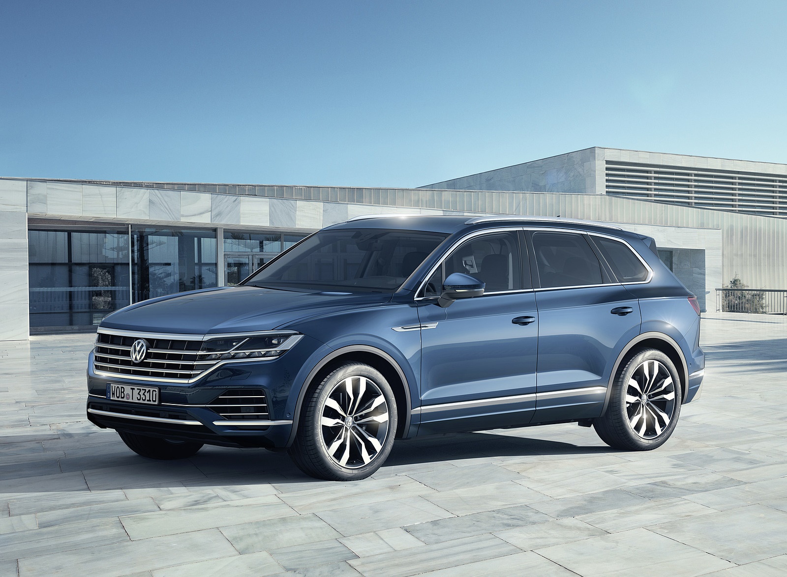2019 Volkswagen Touareg Front Three-Quarter Wallpapers (10)