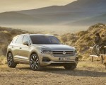 2019 Volkswagen Touareg Front Wallpapers 150x120 (21)