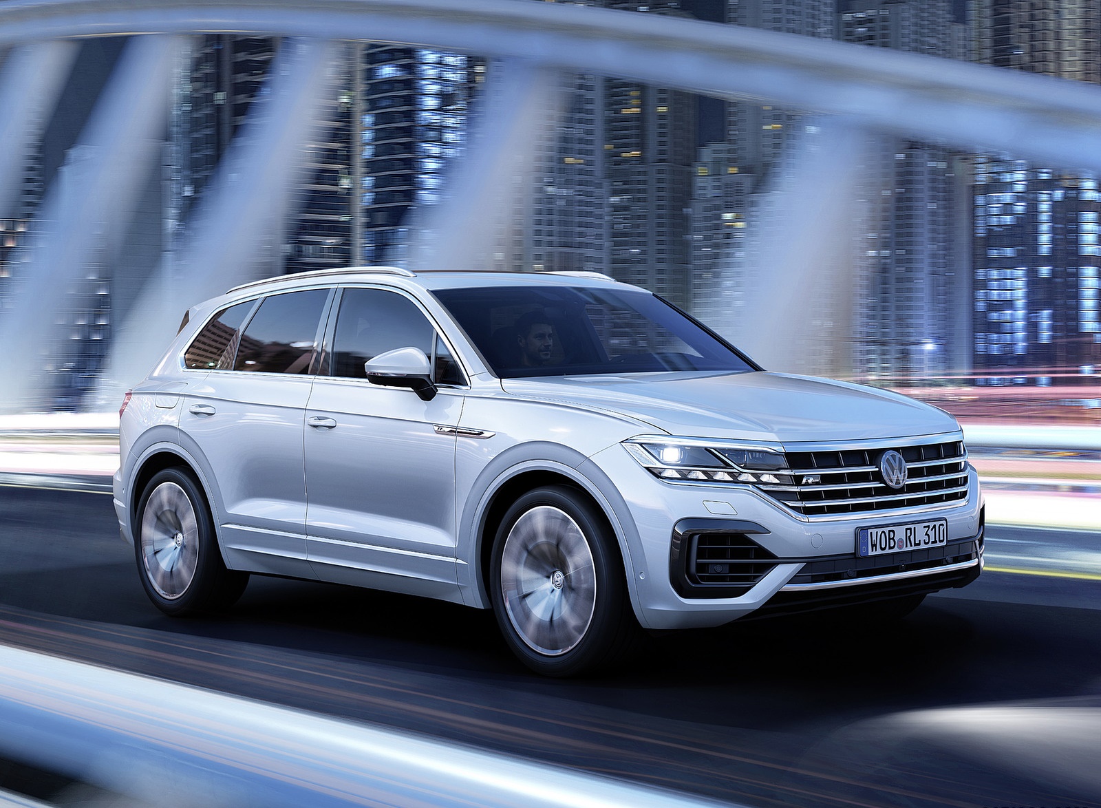 2019 Volkswagen Touareg R-Line Front Three-Quarter Wallpapers (7)