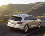 2019 Volkswagen Touareg Rear Three-Quarter Wallpapers 150x120 (22)