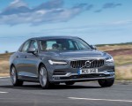 2019 Volvo S90 D4 Front Three-Quarter Wallpapers 150x120