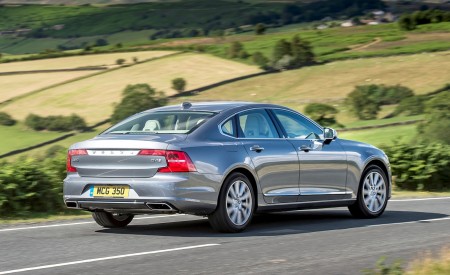 2019 Volvo S90 D4 Rear Three-Quarter Wallpapers 450x275 (35)
