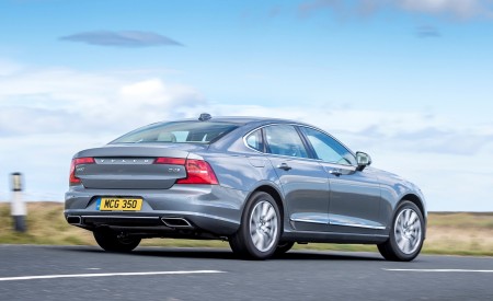 2019 Volvo S90 D4 Rear Three-Quarter Wallpapers 450x275 (36)