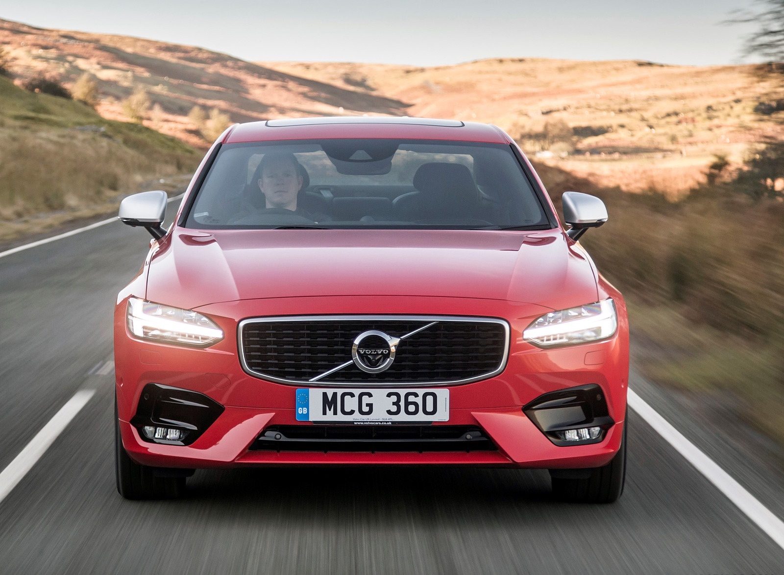 2019 Volvo S90 D5 Front Wallpapers #16 of 37