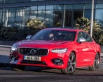 2019 Volvo S90 D5 Front Three-Quarter Wallpapers 150x120