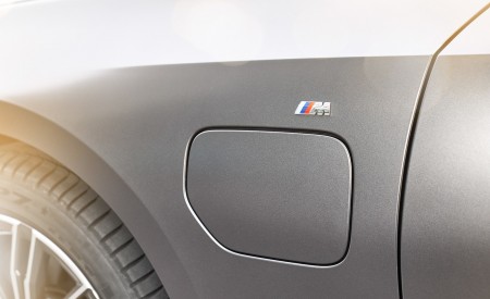 2020 BMW 330e Plug-in Hybrid Charging Port Wallpapers 450x275 (59)