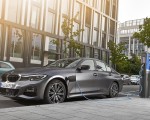 2020 BMW 330e Plug-in Hybrid Charging Wallpapers 150x120