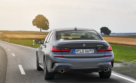2020 BMW 330e Plug-in Hybrid Rear Wallpapers 450x275 (13)