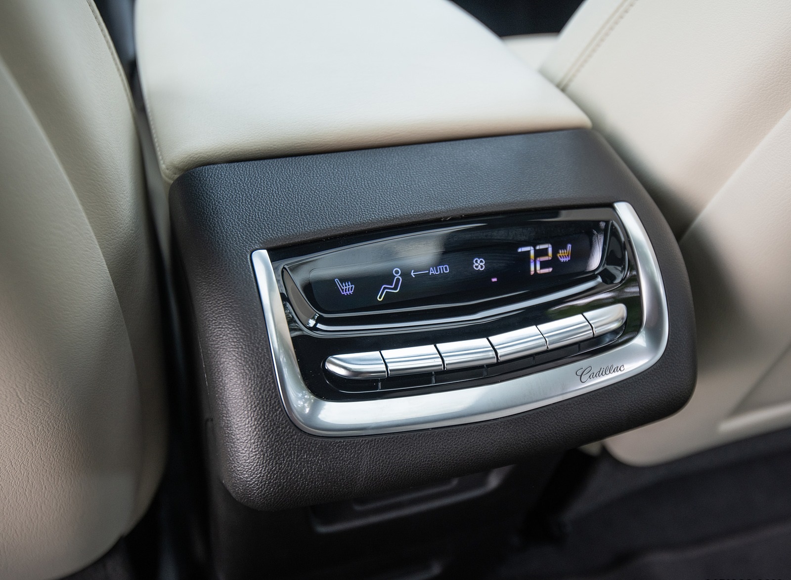 2020 Cadillac XT6 Sport Interior Detail Wallpapers (6)