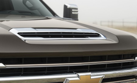 2020 Chevrolet Silverado 2500 HD High Country Hood Wallpapers 450x275 (21)