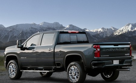 2020 Chevrolet Silverado 2500 HD High Country Rear Three-Quarter Wallpapers 450x275 (27)