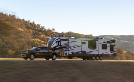 2020 Chevrolet Silverado 2500 HD High Country Side Wallpapers 450x275 (7)