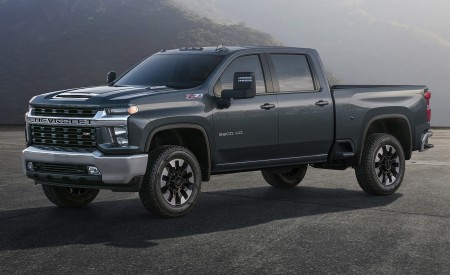 2020 Chevrolet Silverado HD Z71 Front Three-Quarter Wallpapers 450x275 (26)