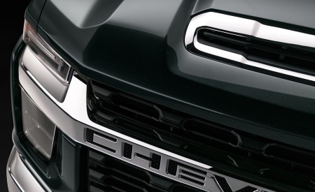 2020 Chevrolet Silverado HD Z71 Grill Wallpapers 450x275 (32)