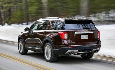 2020 Ford Explorer Rear Three-Quarter Wallpapers 450x275 (8)