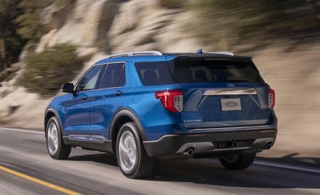 2020 Ford Explorer Rear Three-Quarter Wallpapers 450x275 (2)