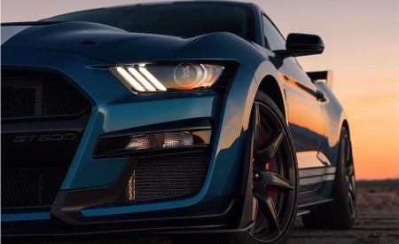 2020 Ford Mustang Shelby GT500 Headlight Wallpapers 450x275 (90)