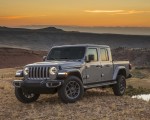 2020 Jeep Gladiator Overland Front Three-Quarter Wallpapers 150x120