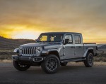 2020 Jeep Gladiator Overland Front Three-Quarter Wallpapers 150x120