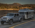 2020 Jeep Gladiator Overland Front Three-Quarter Wallpapers 150x120