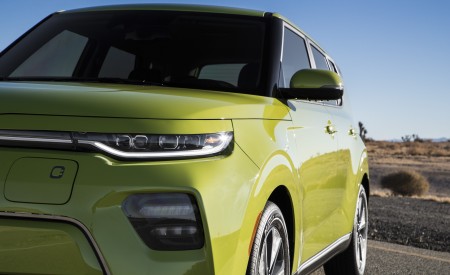 2020 Kia Soul EV Front Wallpapers 450x275 (18)