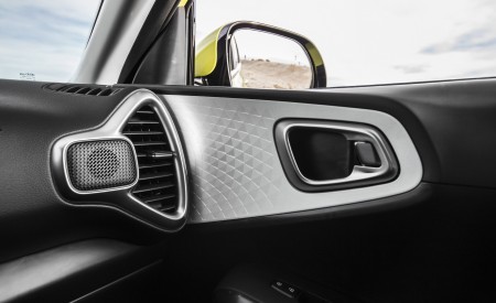 2020 Kia Soul EV Mirror Wallpapers 450x275 (28)