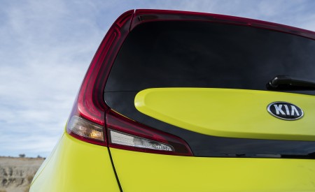 2020 Kia Soul EV Tail Light Wallpapers 450x275 (20)