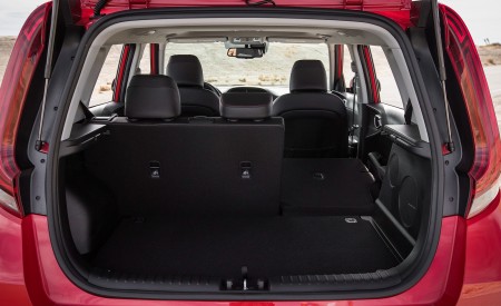 2020 Kia Soul GT-Line Trunk Wallpapers 450x275 (30)