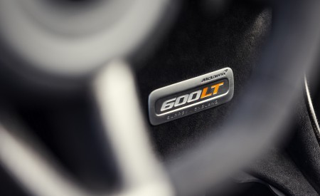 2020 McLaren 600LT Spider (Color: Lantana Purple) Interior Detail Wallpapers 450x275 (26)