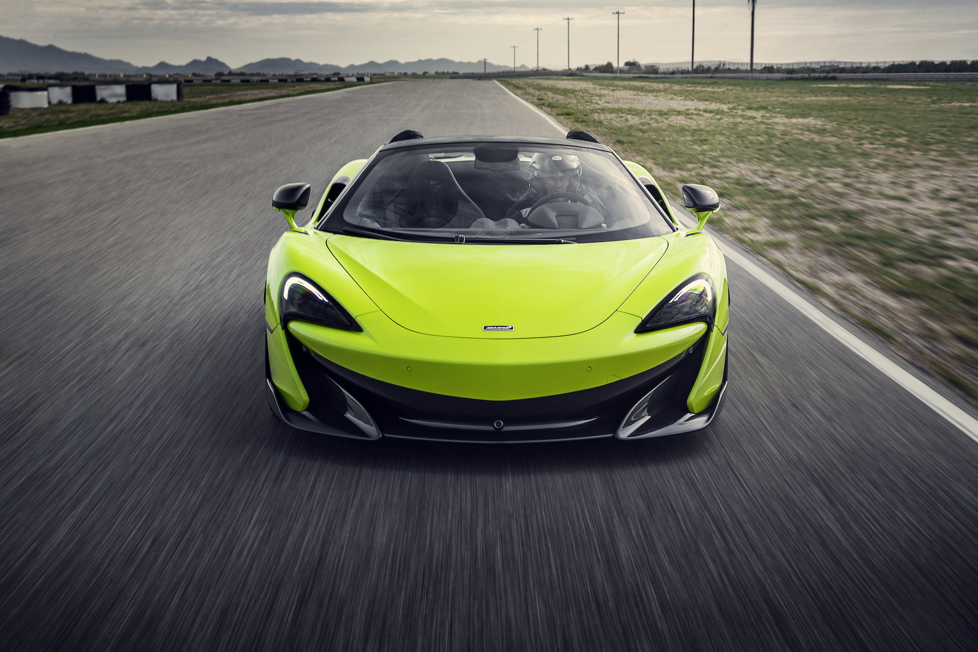 2020 McLaren 600LT Spider (Color: Lime Green) Front Wallpapers #57 of 99