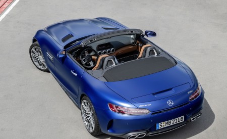 2020 Mercedes-AMG GT C Roadster (Color: Brilliant Blue) Top Wallpapers 450x275 (120)
