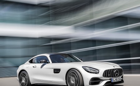 2020 Mercedes-AMG GT (Color: Designo Diamond White Bright) Front Three-Quarter Wallpapers 450x275 (102)