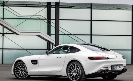 2020 Mercedes-AMG GT (Color: Designo Diamond White Bright) Rear Three-Quarter Wallpapers 450x275 (107)
