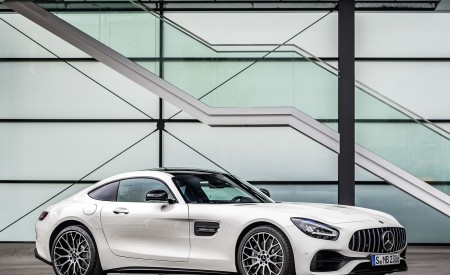 2020 Mercedes-AMG GT (Color: Designo Diamond White Bright) Side Wallpapers 450x275 (105)
