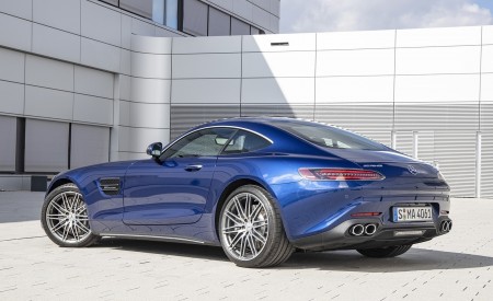 2020 Mercedes-AMG GT Coupe (Color: Brilliant Blue Metallic) Rear Three-Quarter Wallpapers 450x275 (76)