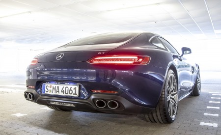 2020 Mercedes-AMG GT Coupe (Color: Brilliant Blue Metallic) Rear Three-Quarter Wallpapers 450x275 (78)