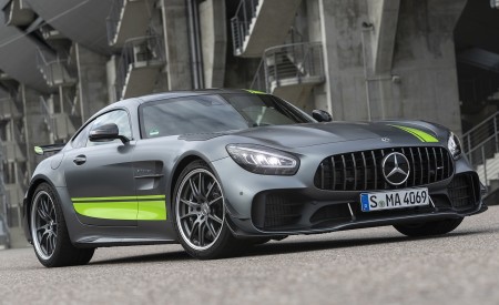 2020 Mercedes-AMG GT R Pro (Color: Designo Selenite Gray Magno) Front Three-Quarter Wallpapers 450x275 (18)
