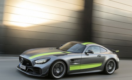 2020 Mercedes-AMG GT R Pro (Color: Selenite Grey Magno) Front Three-Quarter Wallpapers 450x275 (33)