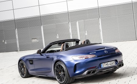 2020 Mercedes-AMG GT Roadster (Color: Brilliant Blue Magno) Rear Three-Quarter Wallpapers 450x275 (69)