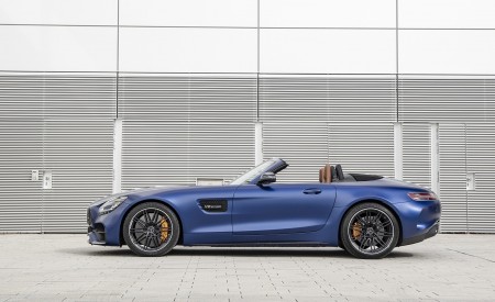 2020 Mercedes-AMG GT Roadster (Color: Brilliant Blue Magno) Side Wallpapers 450x275 (70)