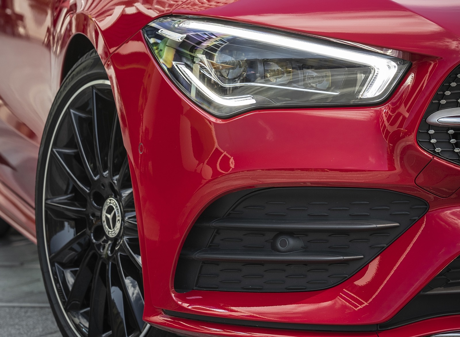 2020 Mercedes-Benz CLA 250 4MATIC Coupe AMG Line (Color: Jupiter Red) Headlight Wallpapers (15)