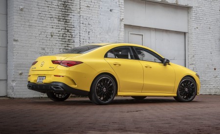 2020 Mercedes-Benz CLA 250 Coupe (US-Spec) Rear Three-Quarter Wallpapers 450x275 (66)