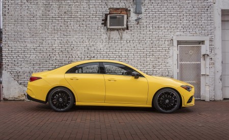 2020 Mercedes-Benz CLA 250 Coupe (US-Spec) Side Wallpapers 450x275 (69)