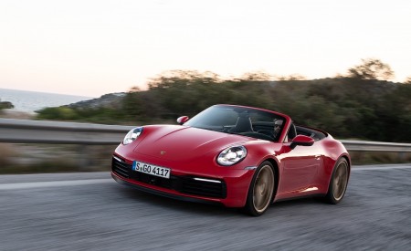 2020 Porsche 911 Carrera 4S Cabriolet (Color: India Red) Front Three-Quarter Wallpapers 450x275 (64)