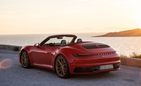 2020 Porsche 911 Carrera 4S Cabriolet (Color: India Red) Rear Three-Quarter Wallpapers 450x275 (70)