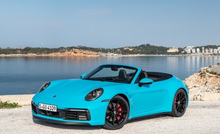 2020 Porsche 911 Carrera S Cabriolet (Color: Miami Blue) Front Three-Quarter Wallpapers 450x275 (93)