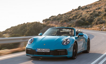2020 Porsche 911 Carrera S Cabriolet (Color: Miami Blue) Front Wallpapers 450x275 (84)