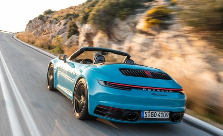 2020 Porsche 911 Carrera S Cabriolet (Color: Miami Blue) Rear Three-Quarter Wallpapers 450x275 (86)
